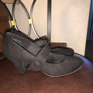 All Black Mary Janes worn only once size 9